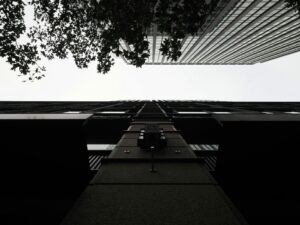 2025 CRE 인사이트: 아시아 부동산, 수익 전략의 이동